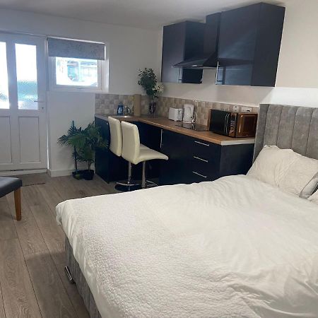 Brand New Studio Apartment With Beautiful Kitchen-Close To Liverpool City Centre Exteriér fotografie